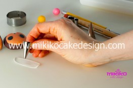 Tutorial passo passo animaletto pasta di zucchero Scimmietta Kawaii-13 - 1200